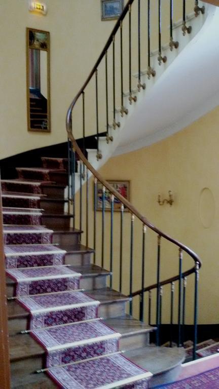 Hotel Le Clos Du Montvinage Etreaupont Bagian luar foto