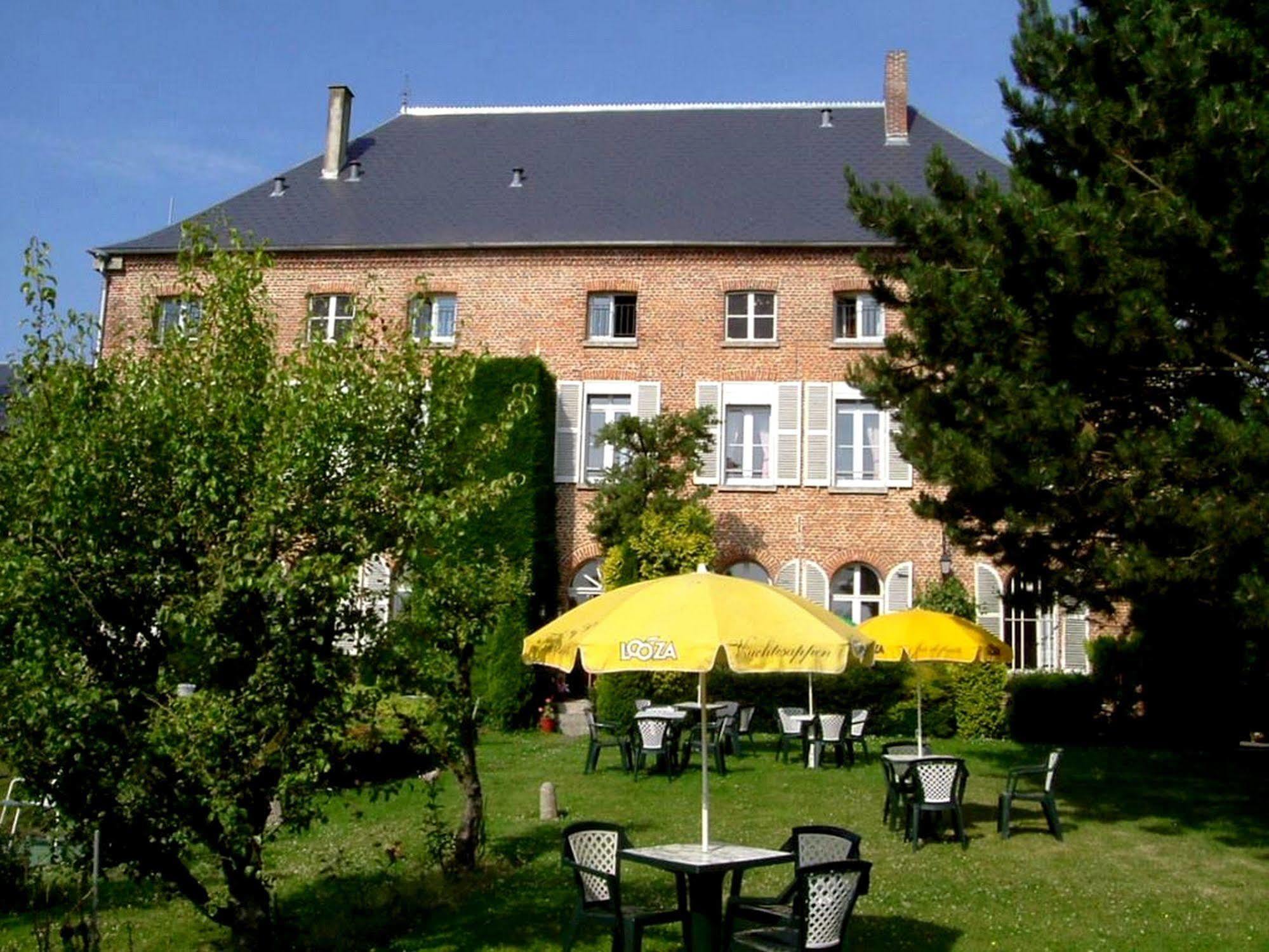 Hotel Le Clos Du Montvinage Etreaupont Bagian luar foto